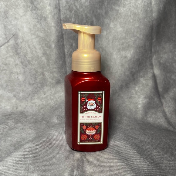NEW - Bath & Body Works Foam Hand Soap Tis The Season! - Picture 1 of 2